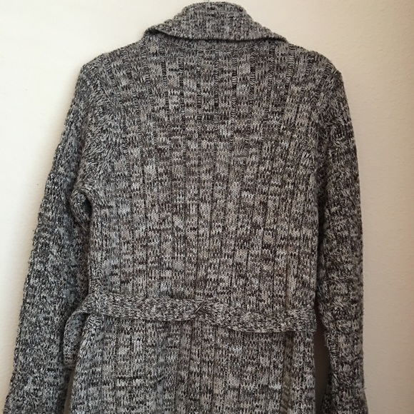 Carolyn Taylor Sweater - Picture 3 of 4